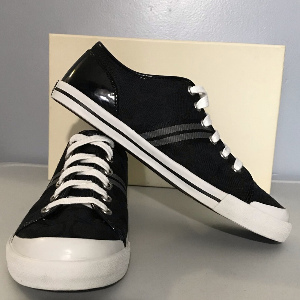 Like NEW - Women’s 8.5 COACH sneaker